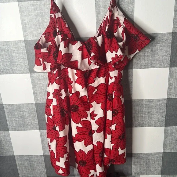 Beautiful Romper - Picture 5 of 5